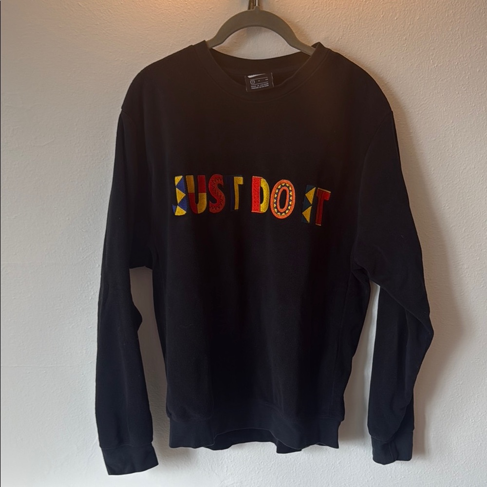 Nike Black Sweatshirt with Multicolor 'Just Do It'